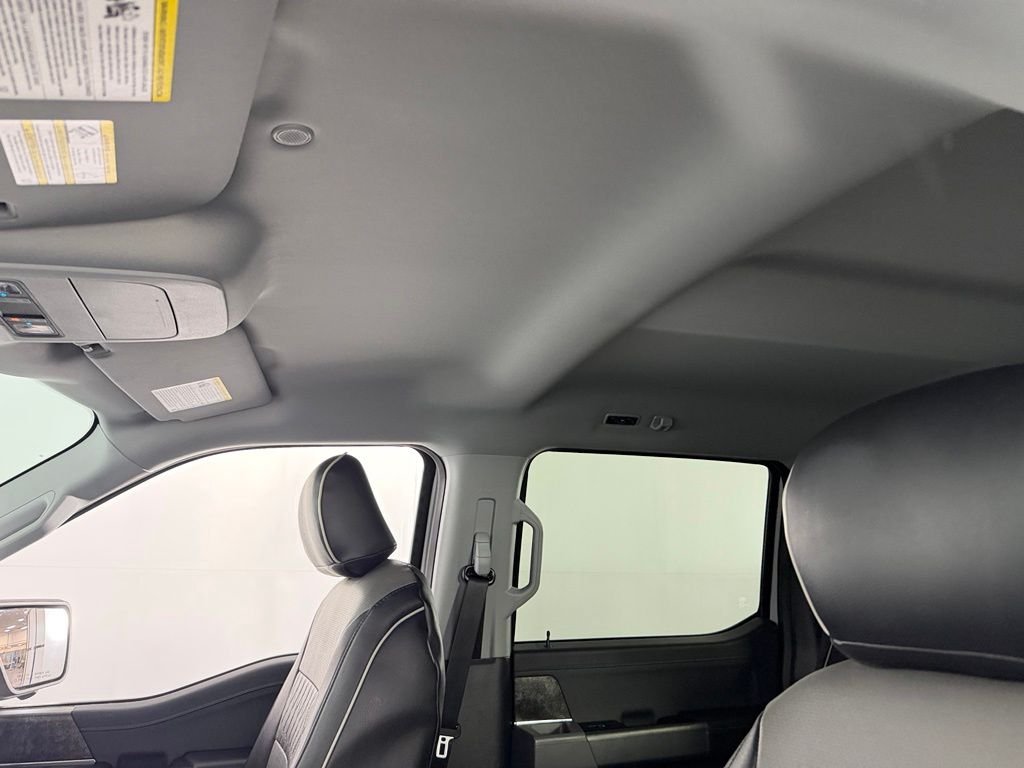 Used 2023 White Ford XLT image 25
