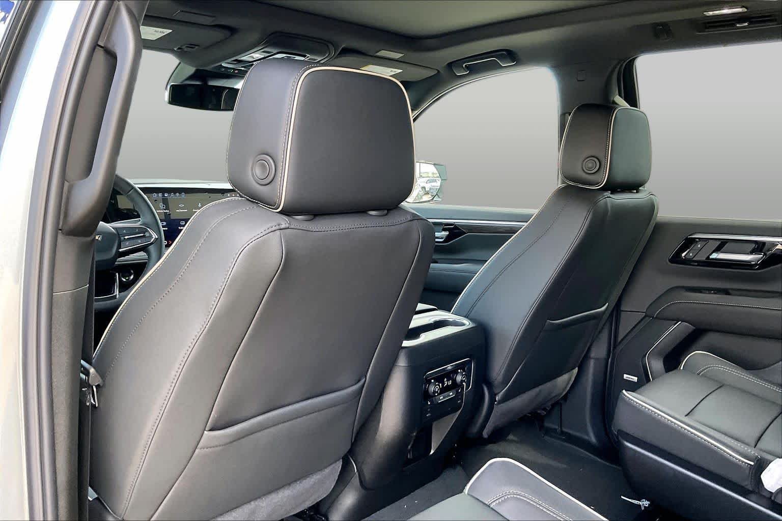 New 2026 Sterling Gray Metallic Chevrolet Premier image 22