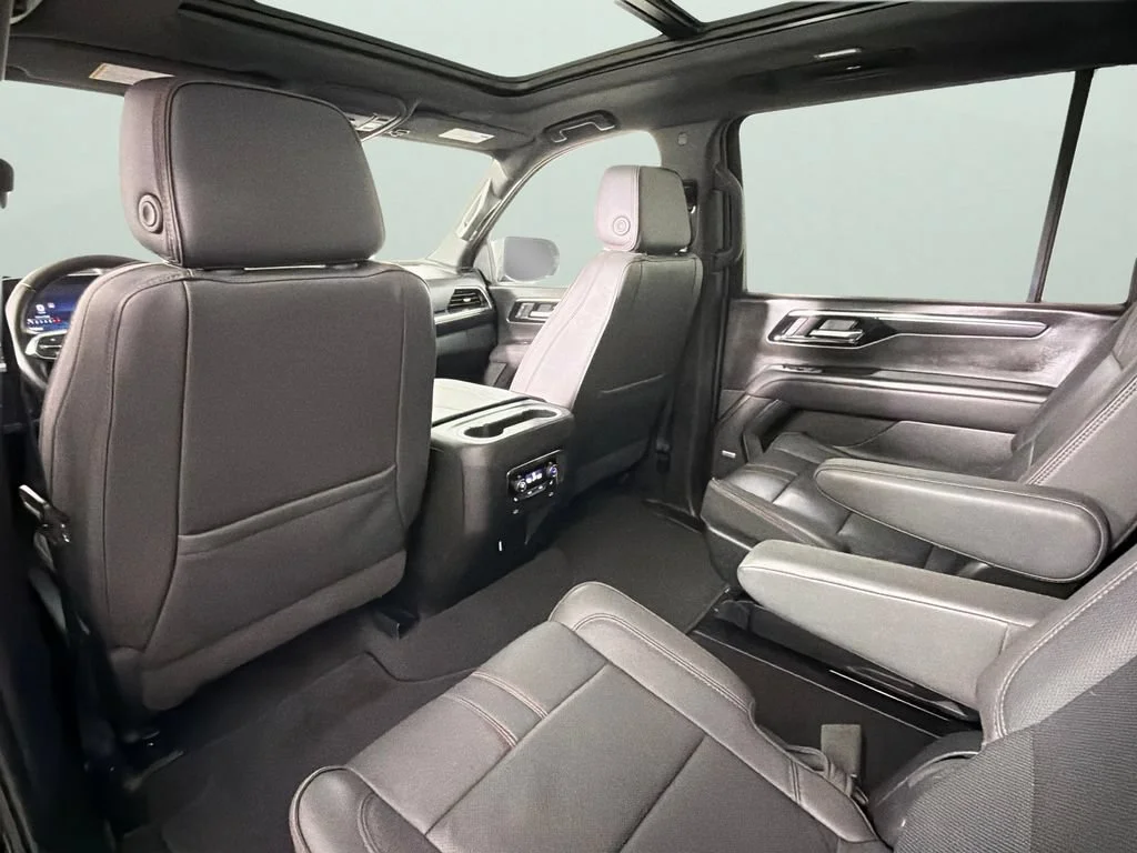 2025 Chevrolet Suburban RST - Photo 28