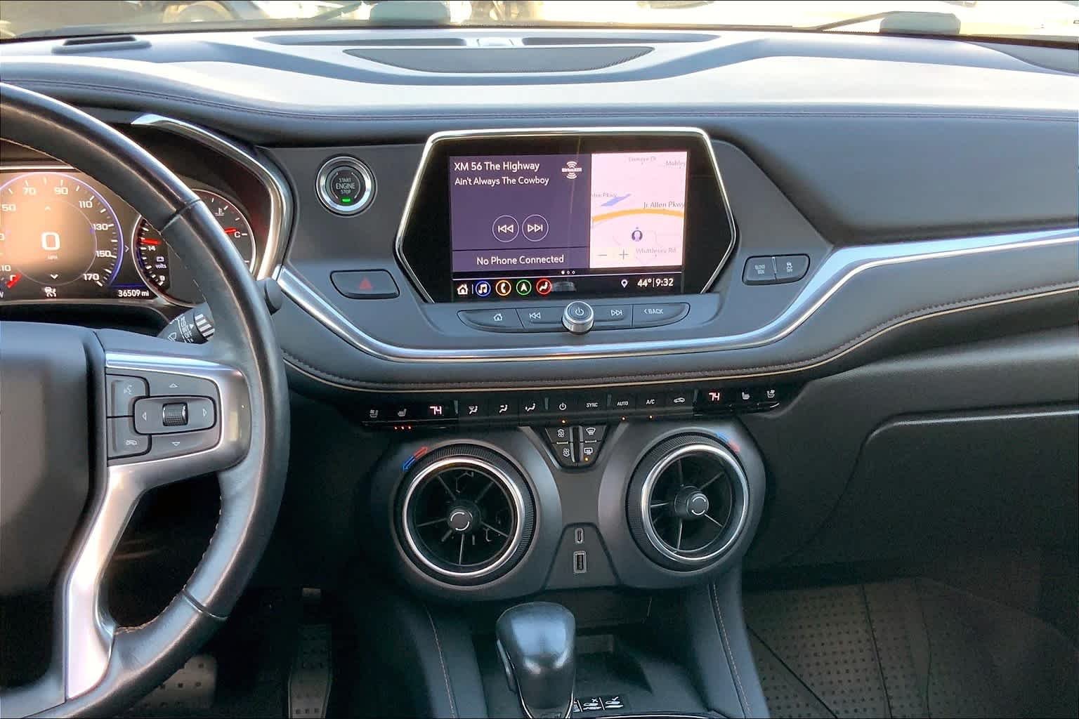 Used 2019 Silver Ice Metallic Chevrolet Premier image 7