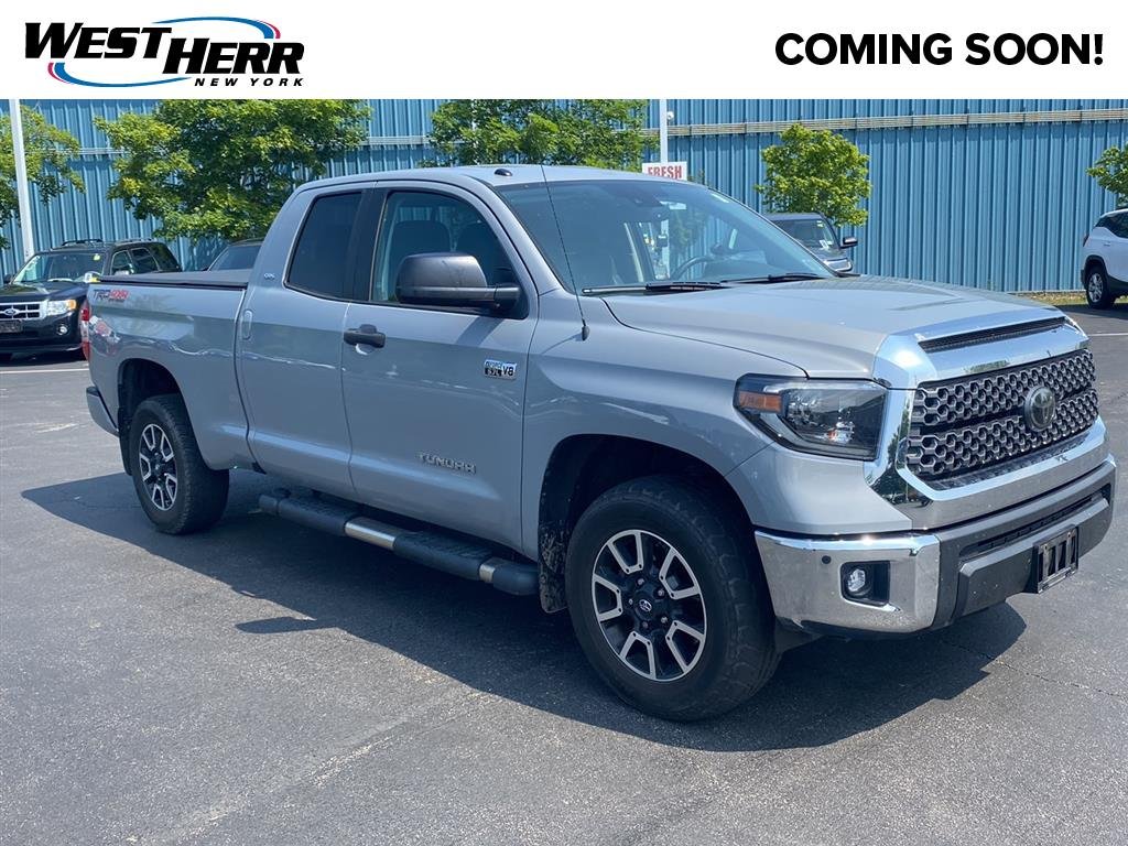 Used 2019 Cement Toyota SR5 image 1