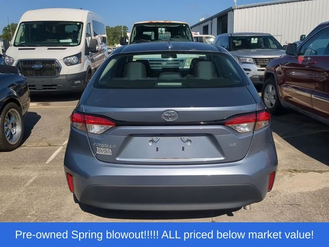 Used 2023 Silver Toyota LE image 3