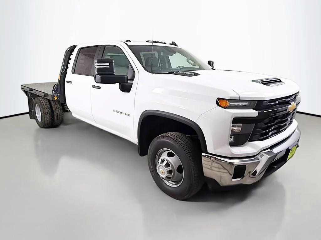 New 2026 Summit White Chevrolet Work Truck image 3
