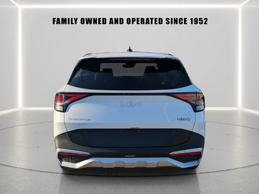 Used 2025 White Kia EX image 5