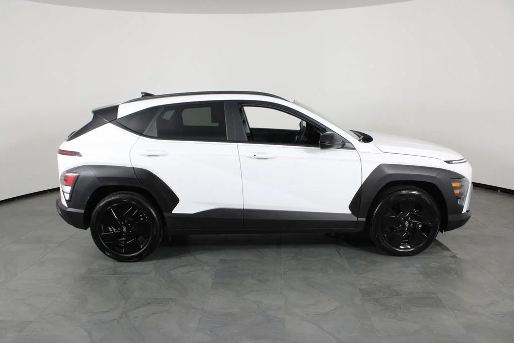 Used 2026 White Hyundai SEL Sport image 12