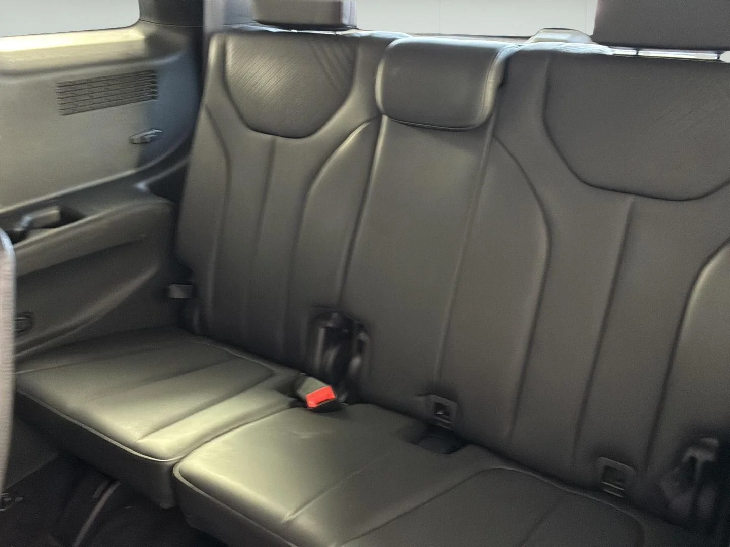 Used 2025 Moonlight Cloud Hyundai SEL image 22