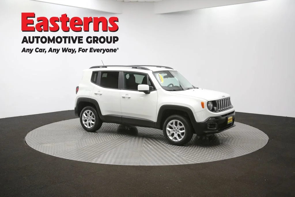 Used 2017 White Jeep Latitude image 46