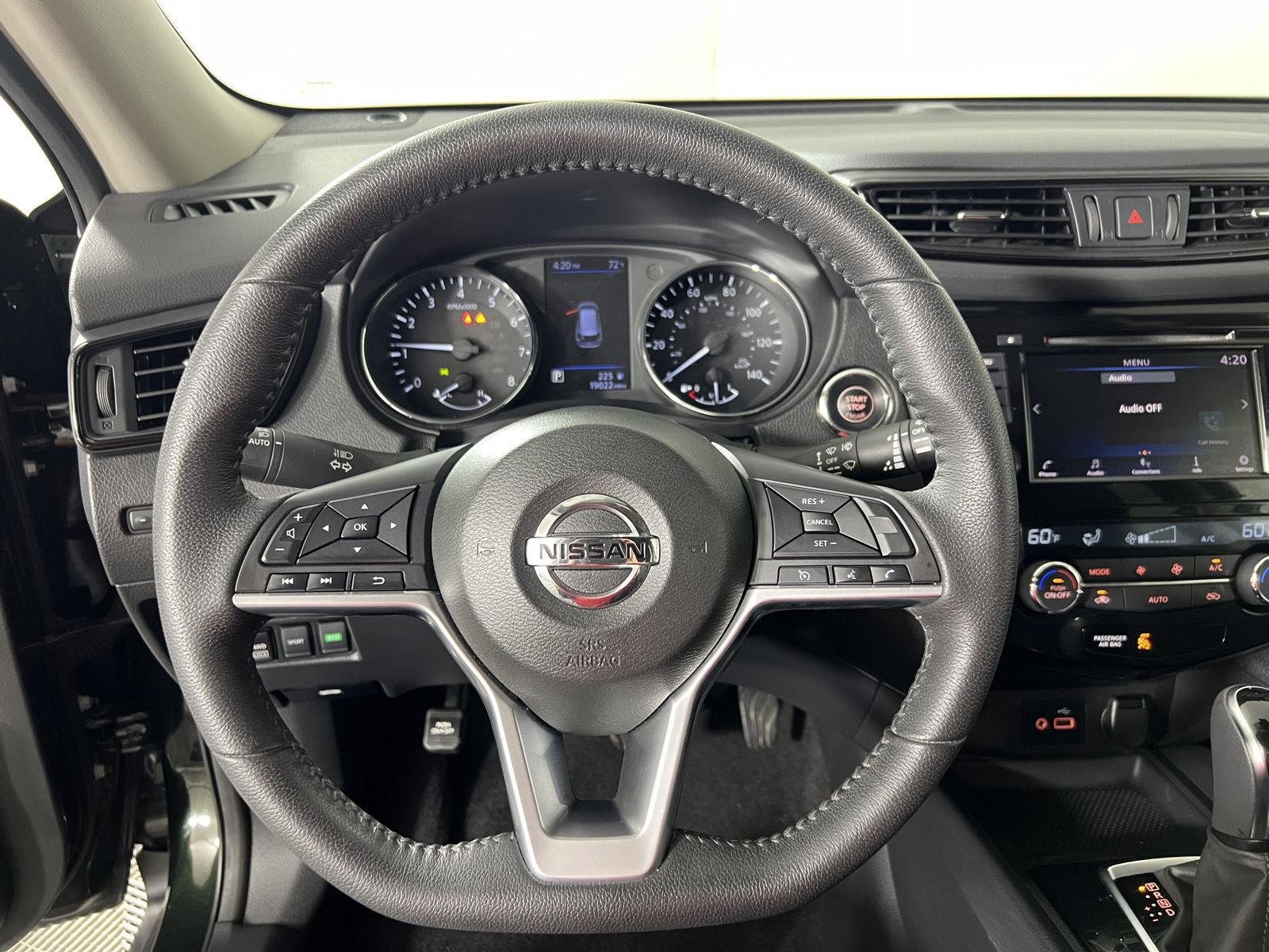 Used 2020 Midnight Pine Metallic Nissan SV image 29