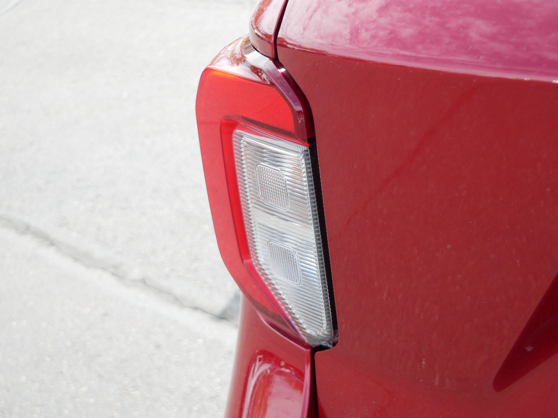 Used 2022 Rapid Red Metallic Tinted Clearcoat Ford ST image 17
