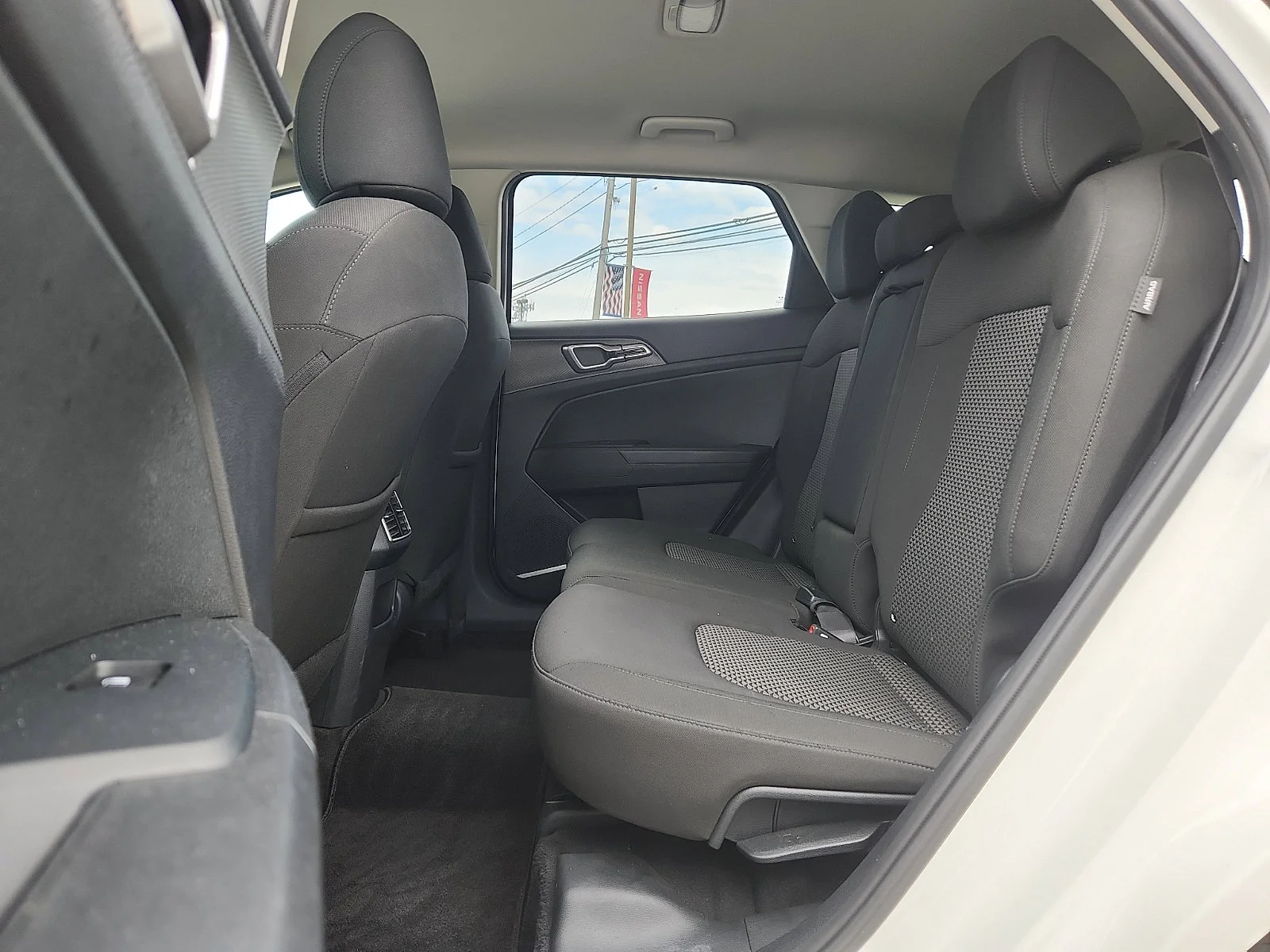Used 2024 Snow White Pearl Kia LX image 10