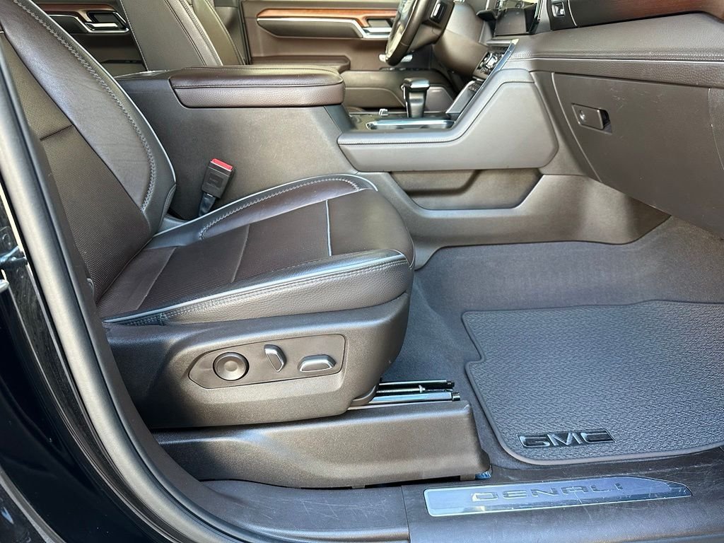 Used 2023 Black GMC Denali image 41