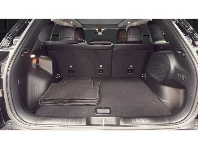 Used 2023 Diamond Black Jeep Altitude image 27
