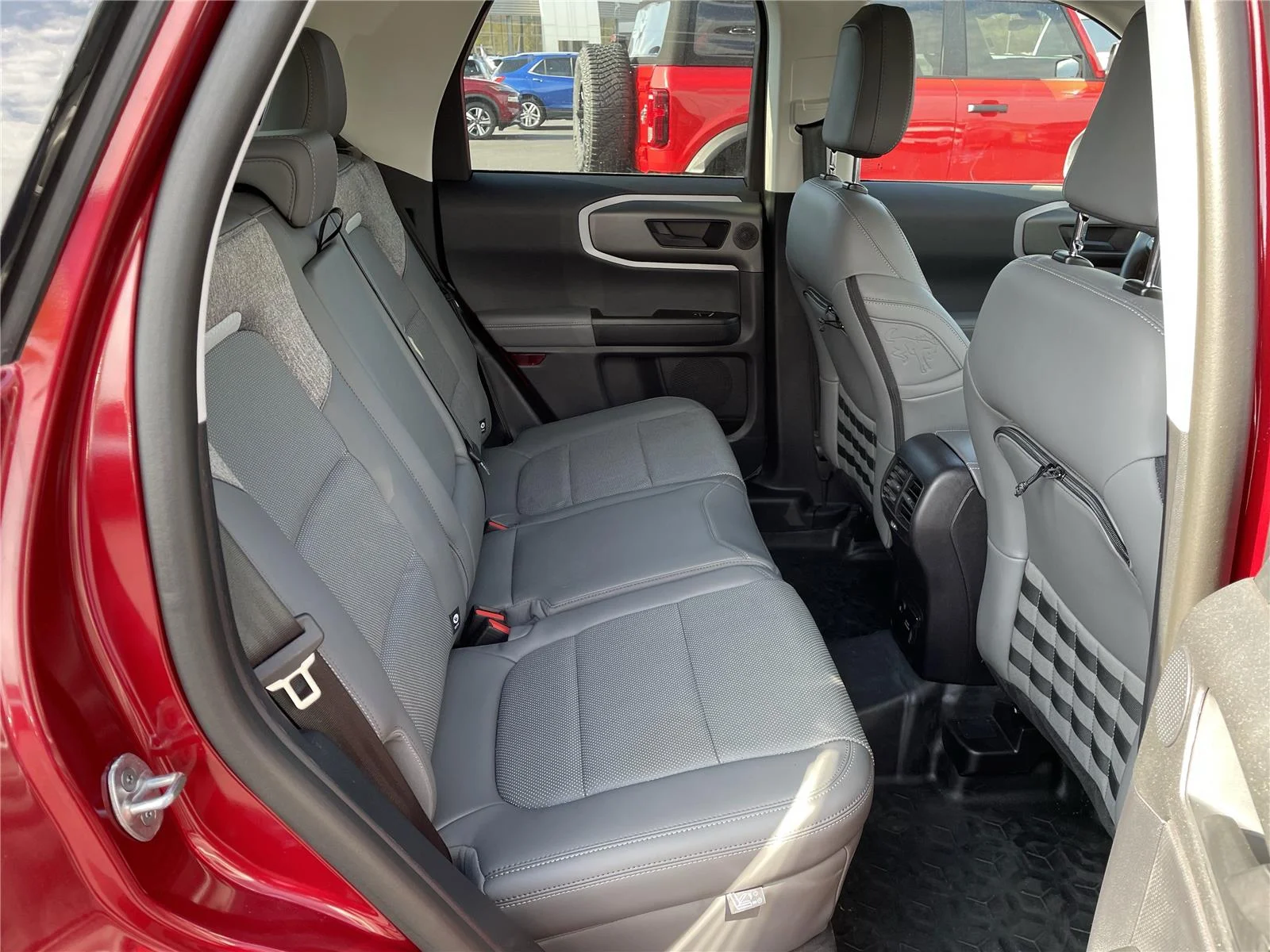 New 2025 Ruby Red Metallic Tinted Clearcoat Ford Badlands image 45