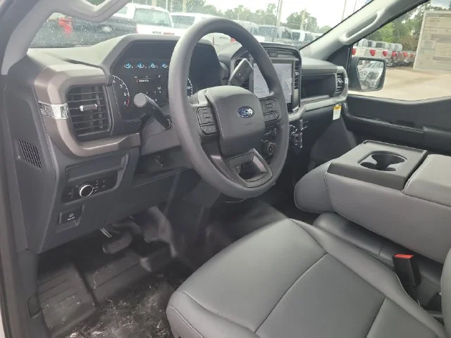 New 2026 Oxford White Ford XL image 13