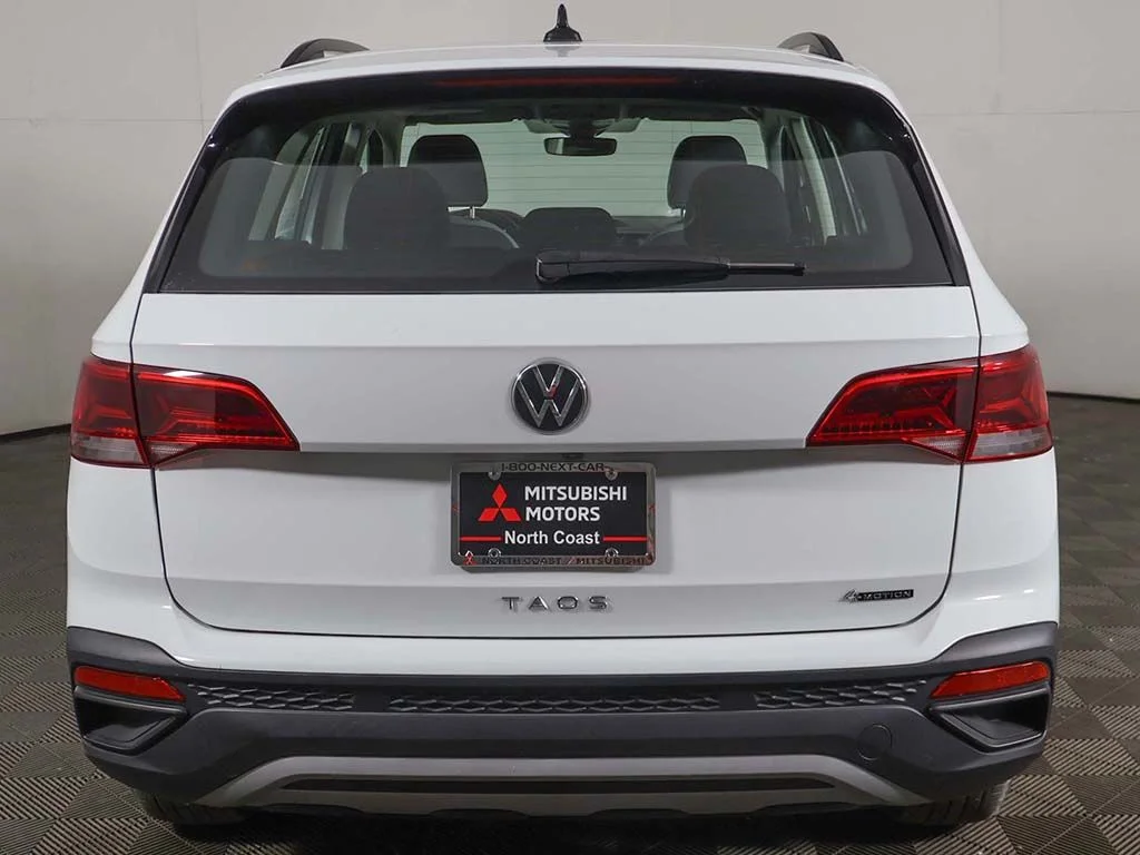Used 2024 White Volkswagen 1.5T S image 11