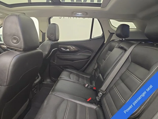 Used 2022 Quicksilver Metallic GMC Denali image 18