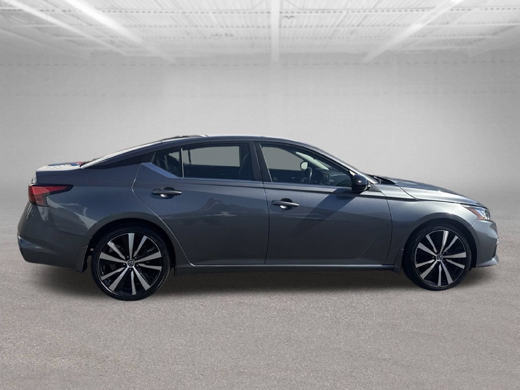 Used 2022 Gray Nissan 2.5 SR image 14
