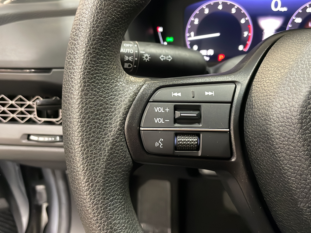 Used 2025 Silver Honda LX image 16