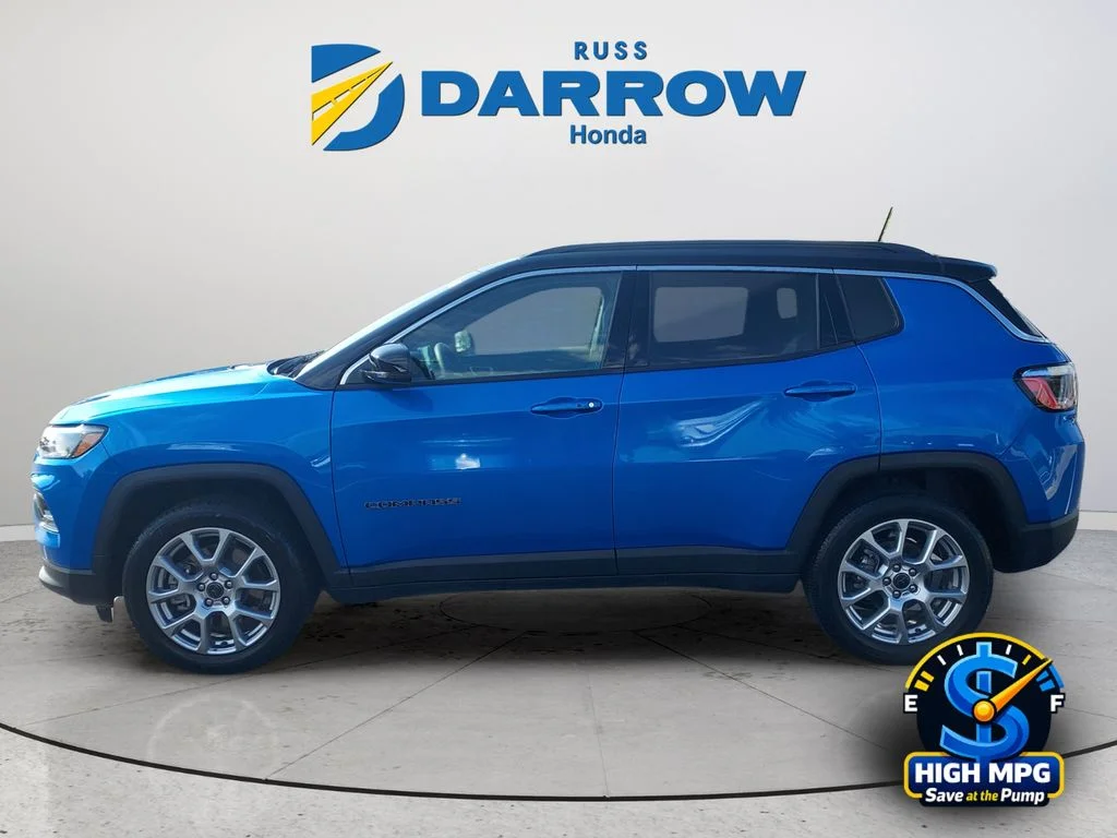 Used 2025 Blue Jeep Limited image 2