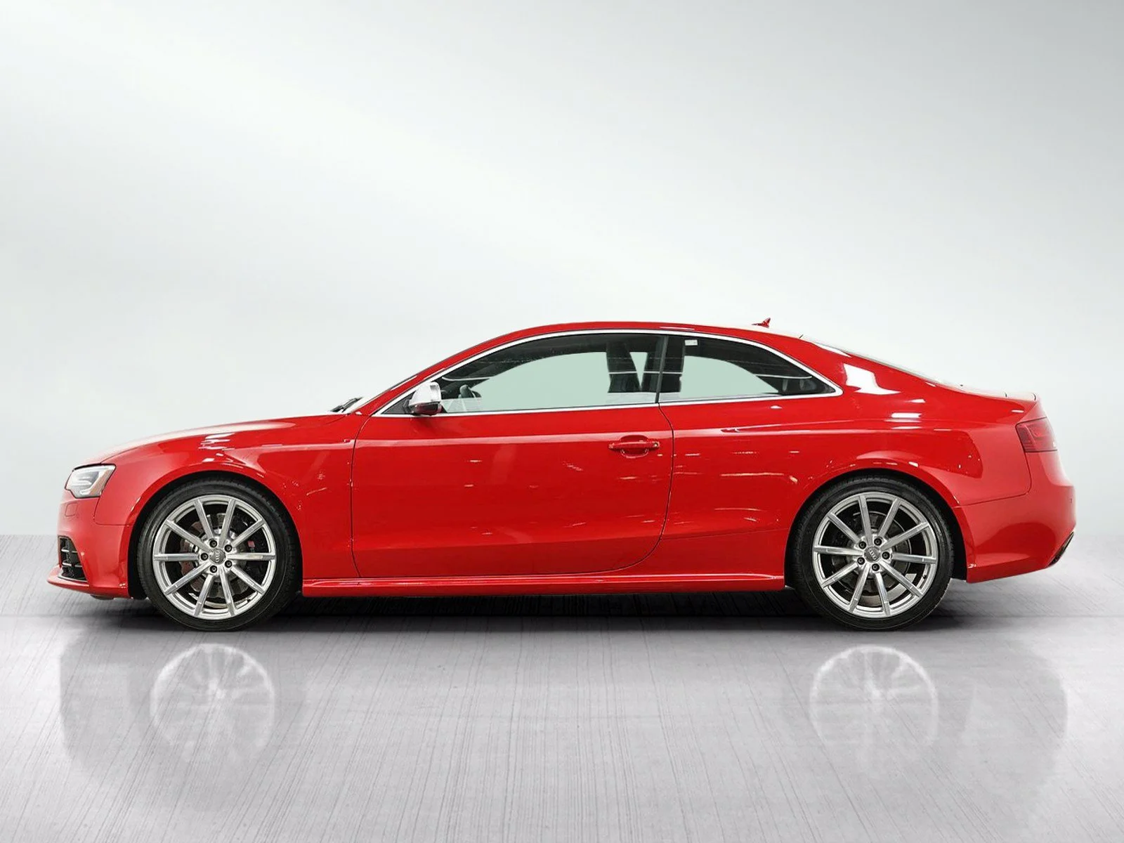 Used 2013 Audi RS 5 Base with VIN WUAC6AFR9DA901393 for sale in Burnsville, Minnesota