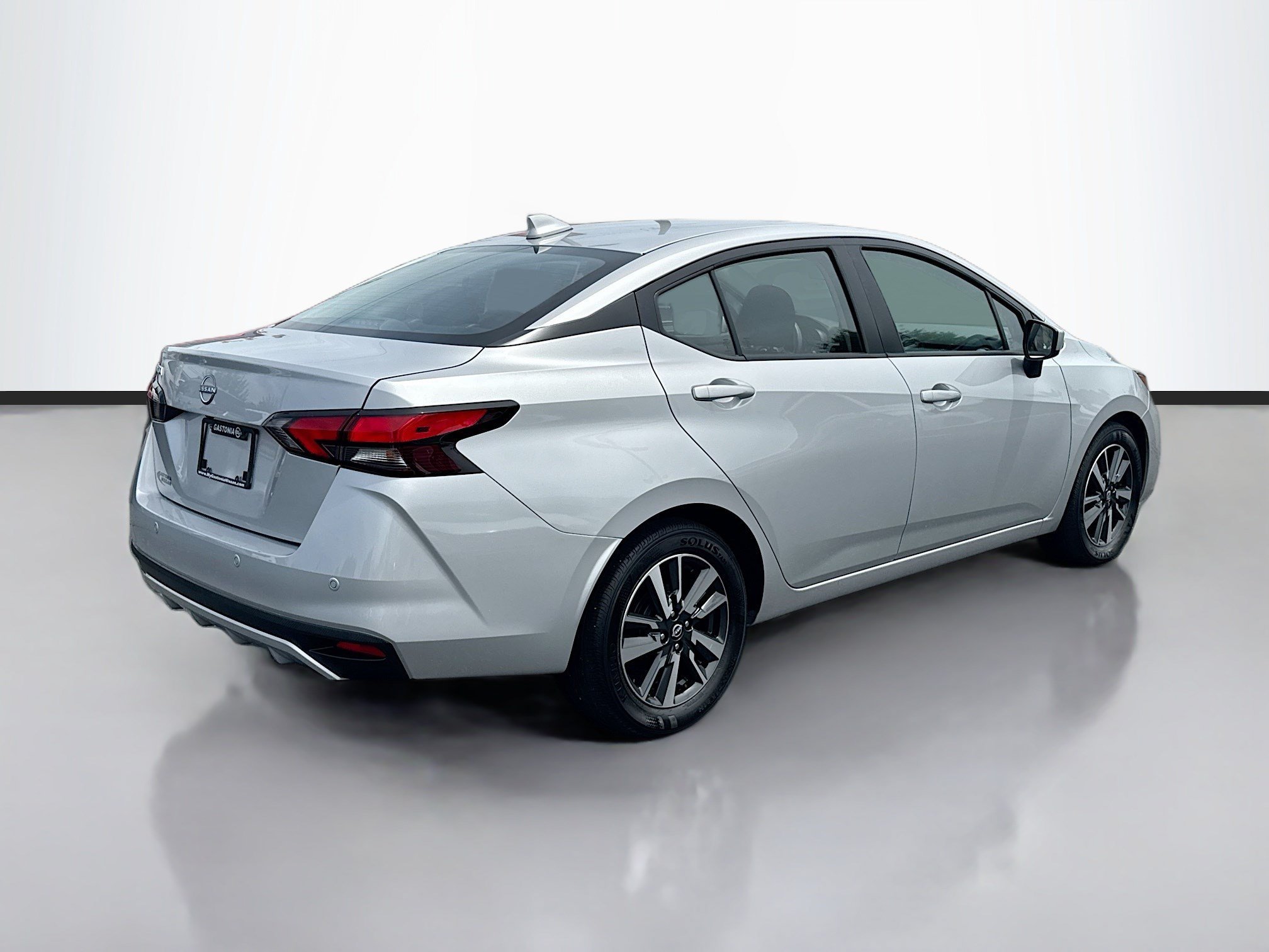 Used 2025 Brilliant Silver Metallic Nissan SV image 7