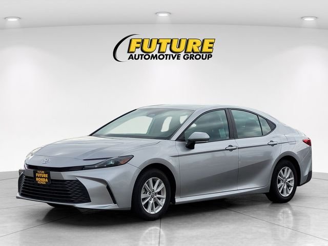 Used 2025 Silver Toyota LE image 5
