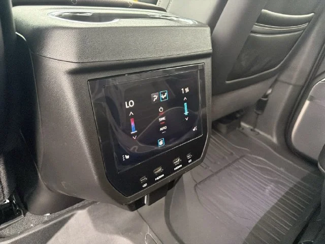 New 2026 Glacier White Tricoat GMC Denali Ultimate image 17