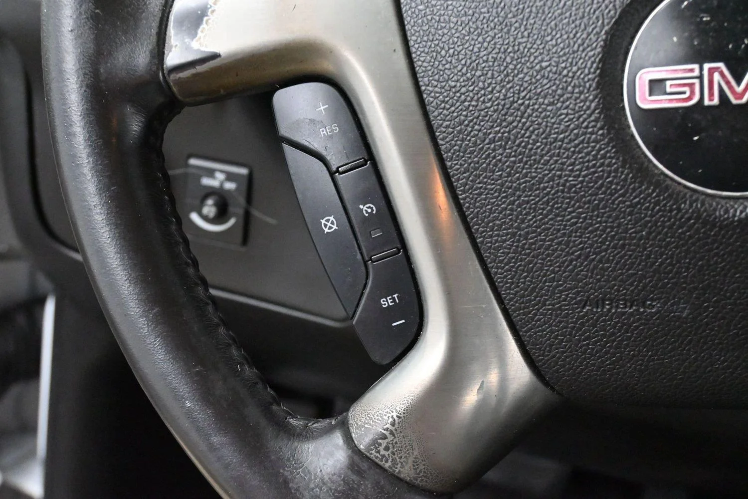 Used 2018 Summit White GMC 2500 image 20