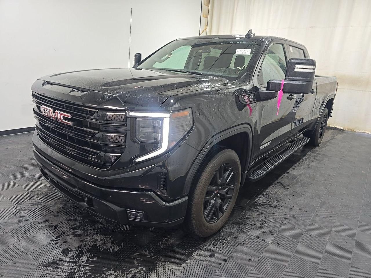 2024 GMC Sierra Elevation 4WD Crew Cab Standard Box's photo