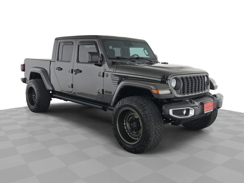 2024 Jeep Gladiator Sport S's photo