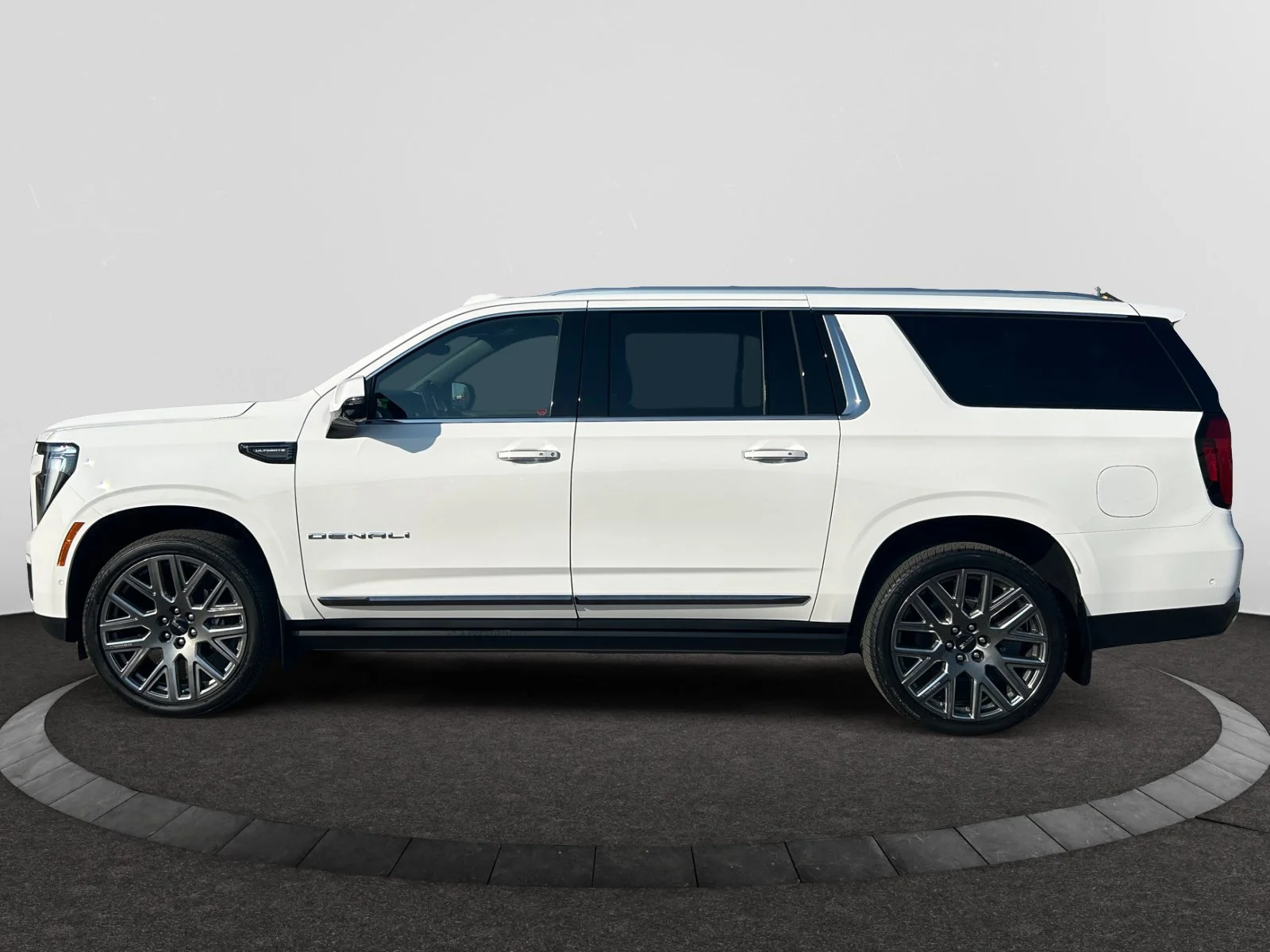 New 2026 Summit White GMC Denali Ultimate image 2
