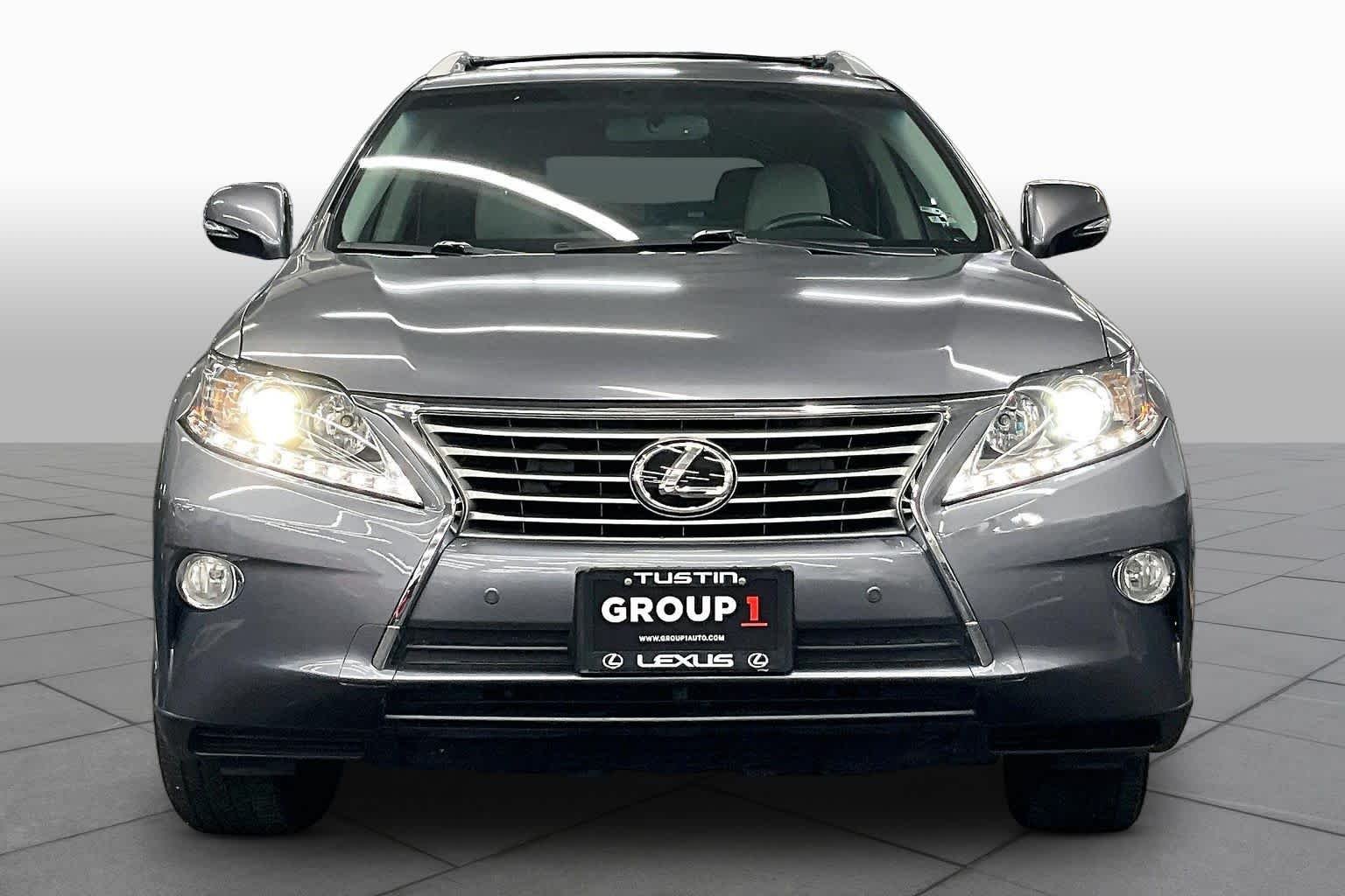 Used 2014 Nebula Gray Pearl Lexus  image 4