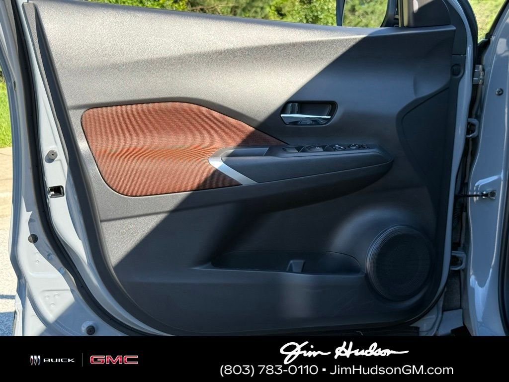 Used 2024 Gray Nissan SR image 19
