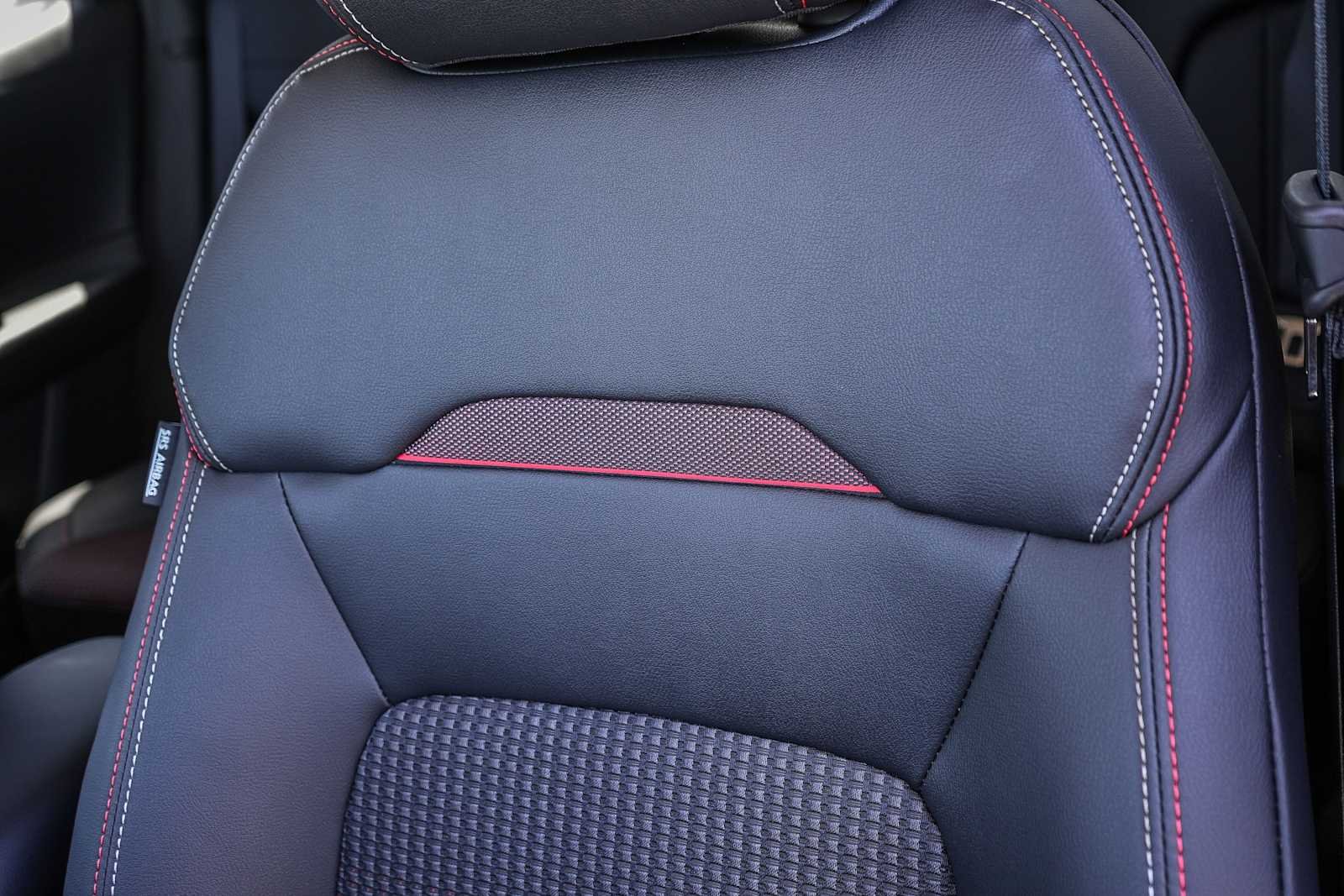 New 2026 Gun Metallic / Scarlet Ember Tintcoat Two-tone Nissan SR image 26