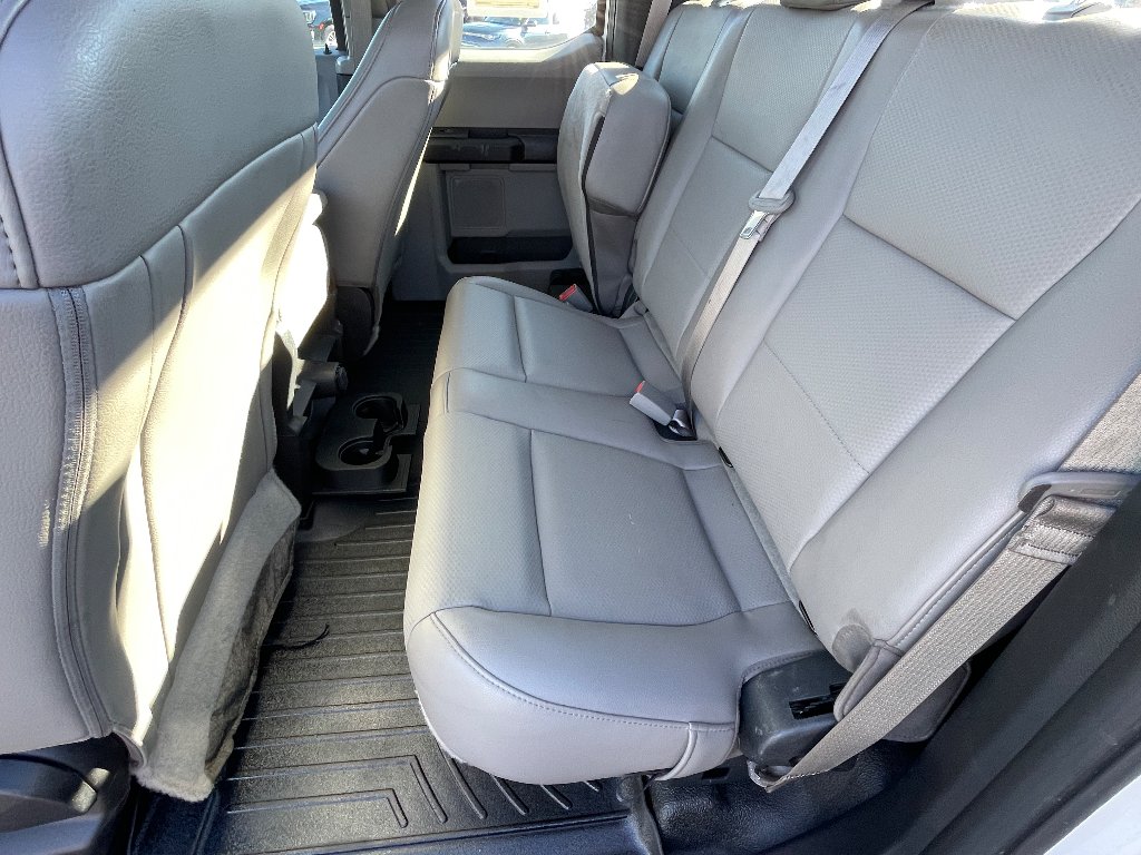Used 2019 Oxford White Ford XL image 17