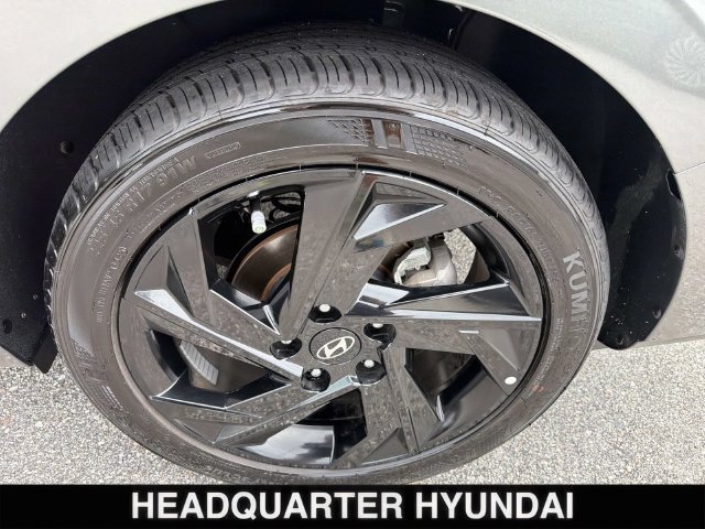Used 2026 Gray Hyundai SEL Sport image 28