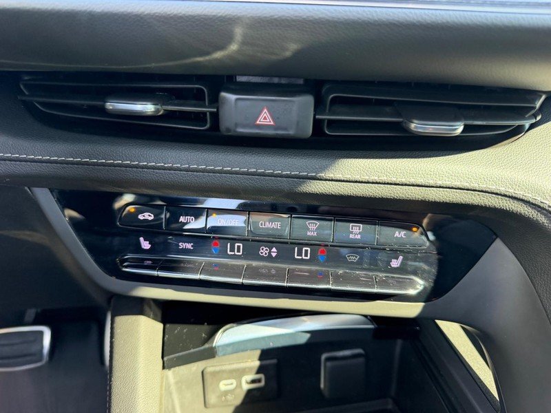 2023 Buick Envision Essence - Photo 16