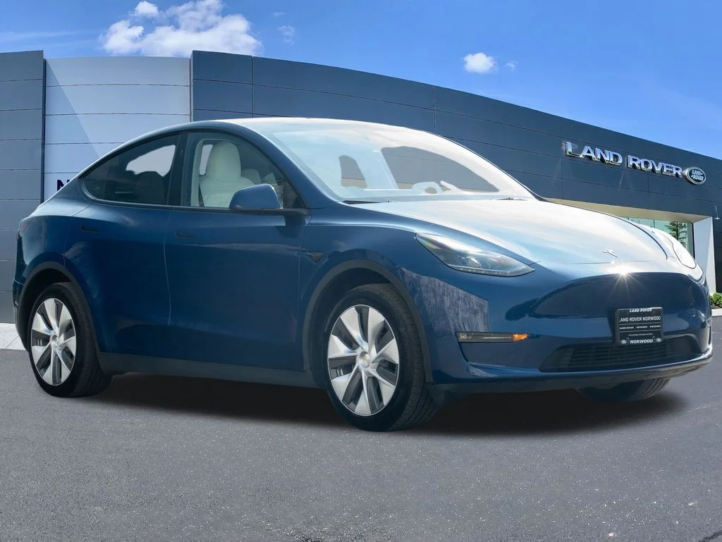 Used 2023 Blue Tesla Long Range image 3