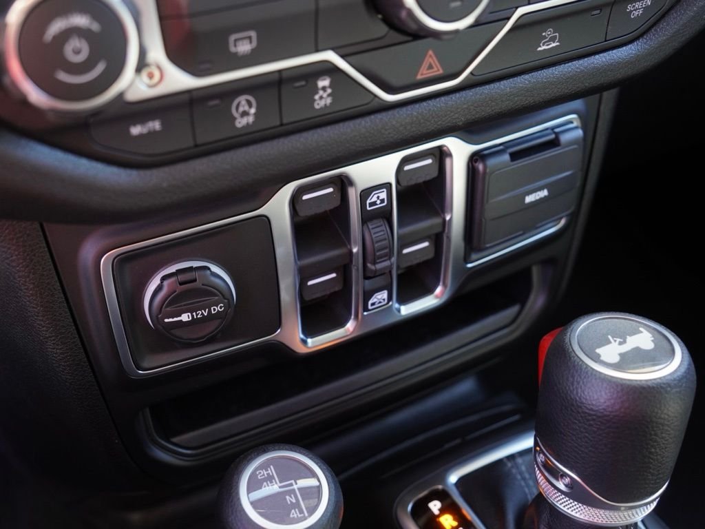 New 2026 Anvil Clear-Coat Exterior Paint Jeep Sport image 15