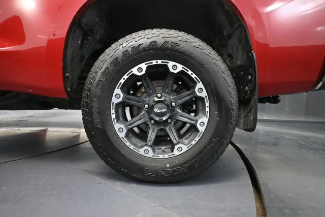 Used 2012 Red Toyota Grade image 12