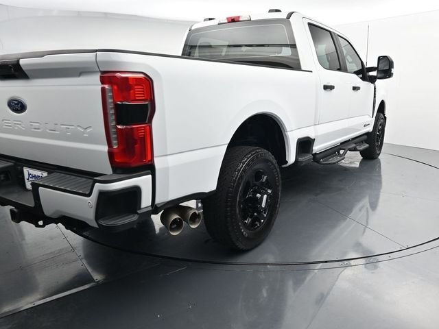 Used 2026 White Ford XL image 8