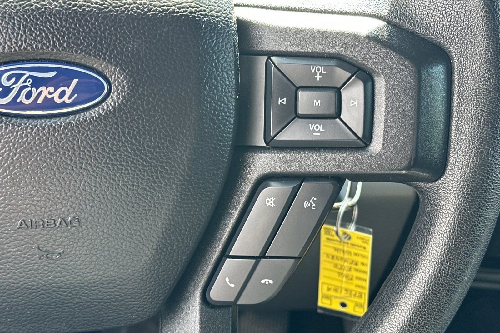 Used 2020 White Ford XL image 24