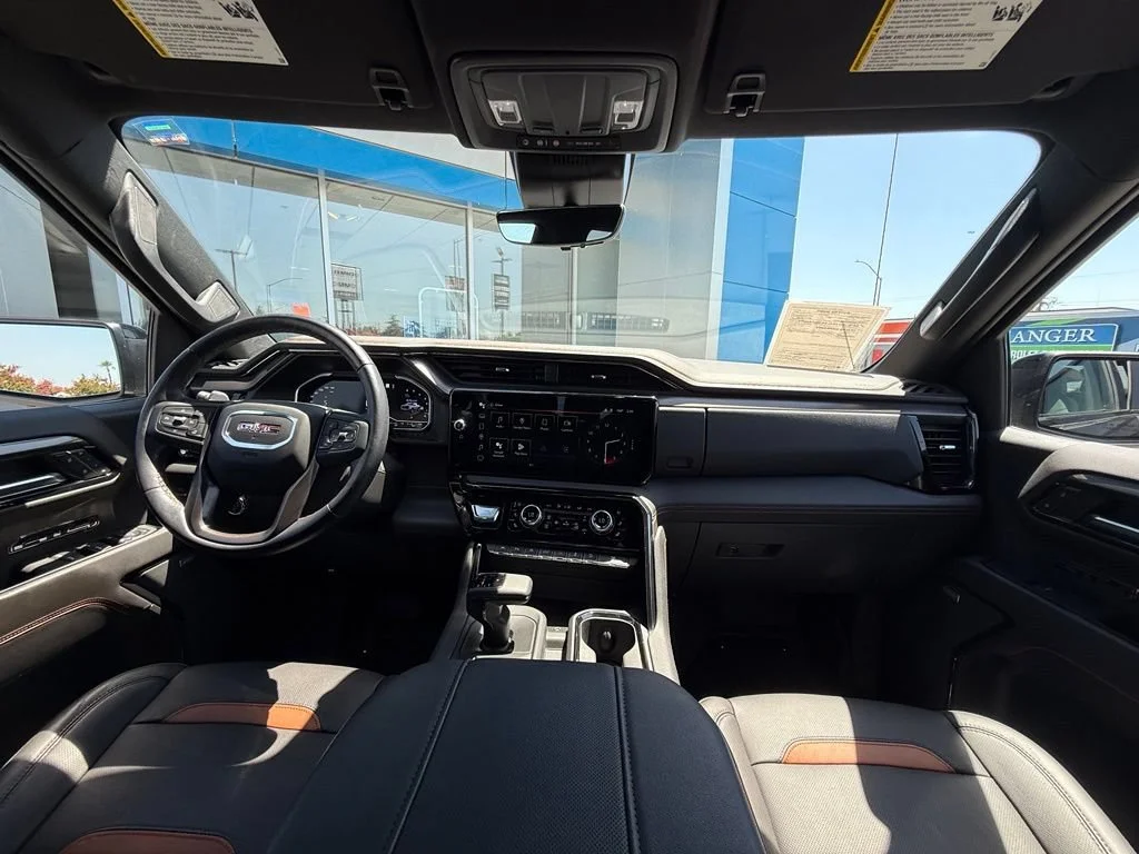 Used 2023 Titanium Rush Metallic GMC AT4 image 19
