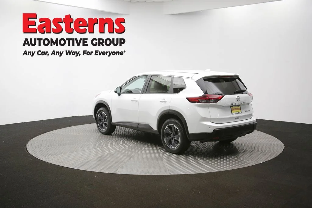 Used 2024 White Nissan SV image 63