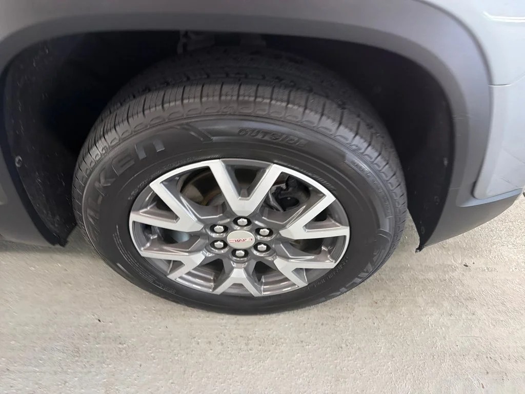 Used 2023 Silver GMC SLE image 4