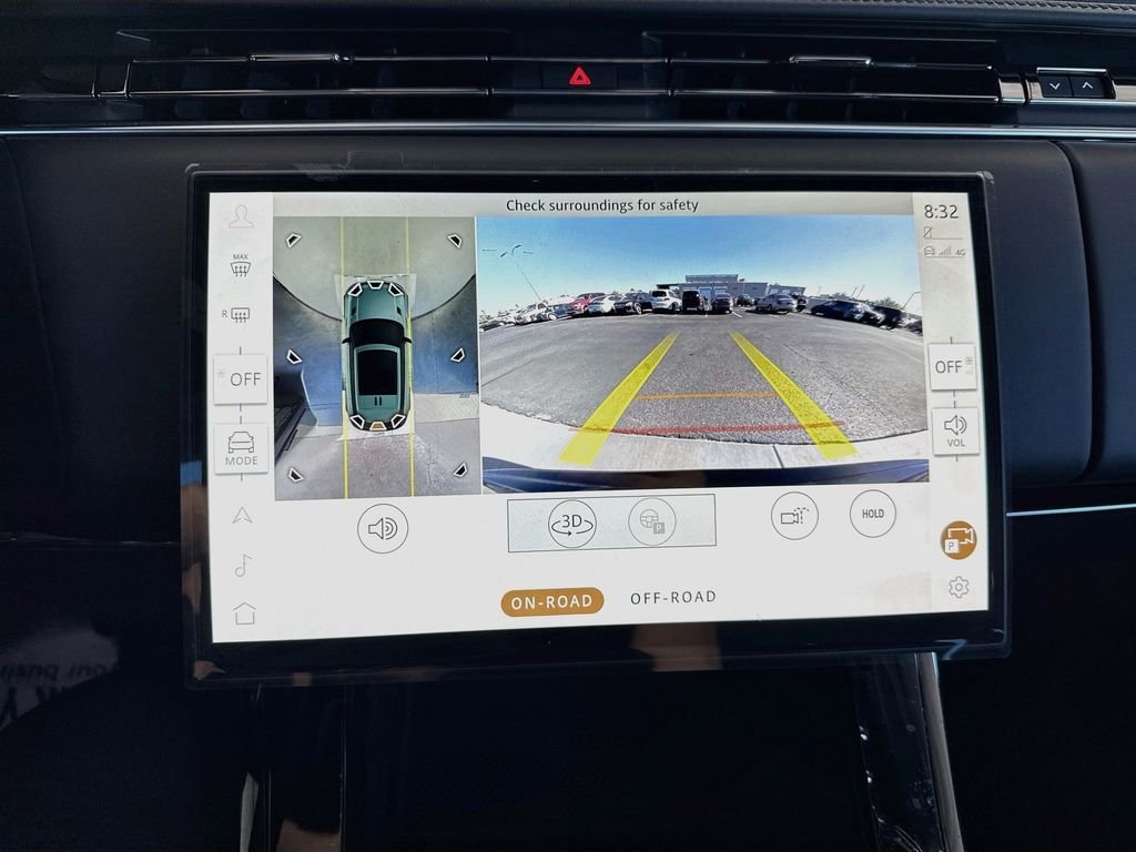 New 2026 Santorini Black Land Rover Dynamic SE image 15