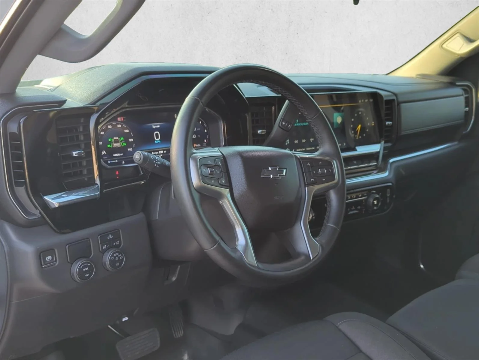 Used 2024 Summit White Chevrolet RST image 9
