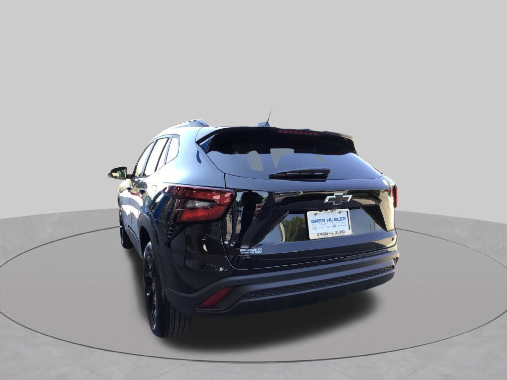 2026 Chevrolet Trax LT - Photo 9