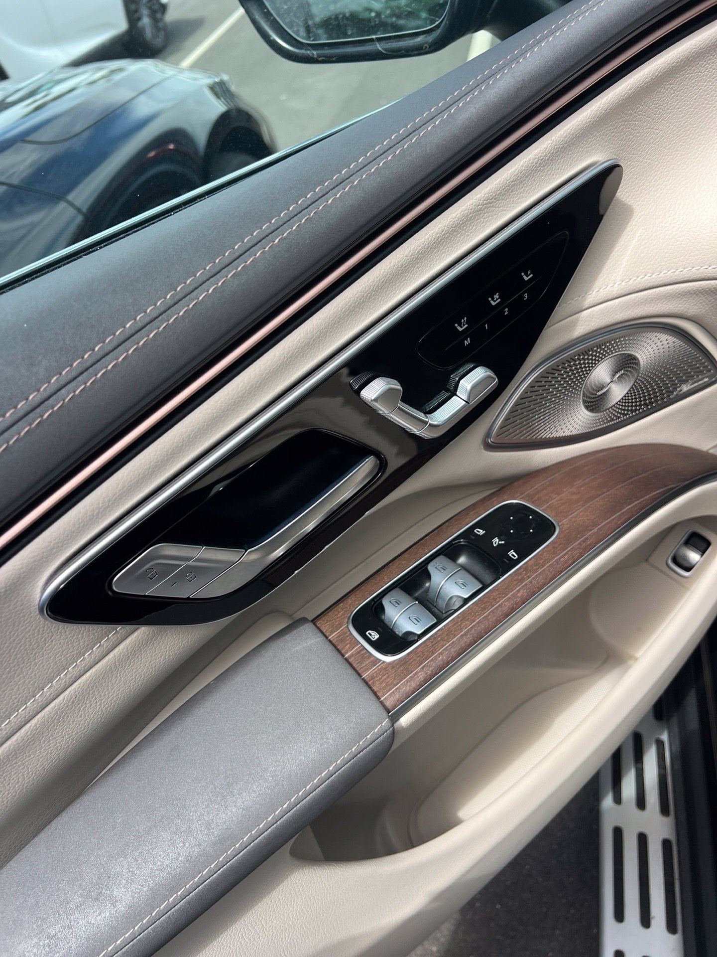 Used 2023  Mercedes-Benz 450 image 14