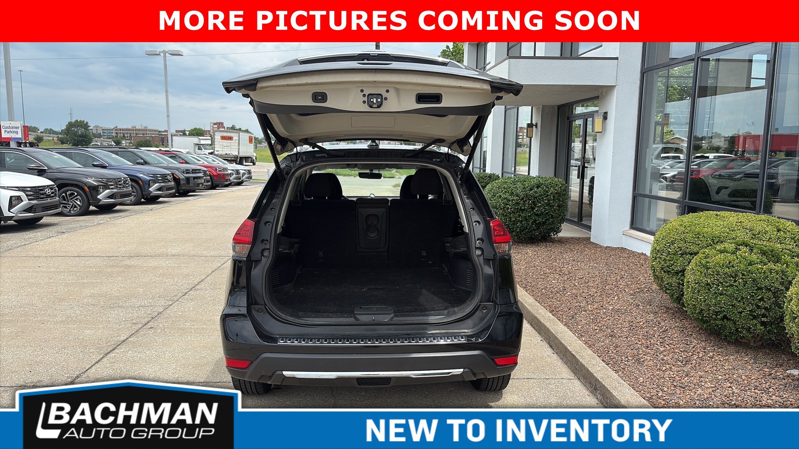 Used 2018 Magnetic Black Nissan SV image 11